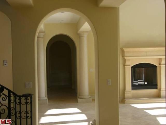 2436 Topanga Canyon, Topanga, CA 90290