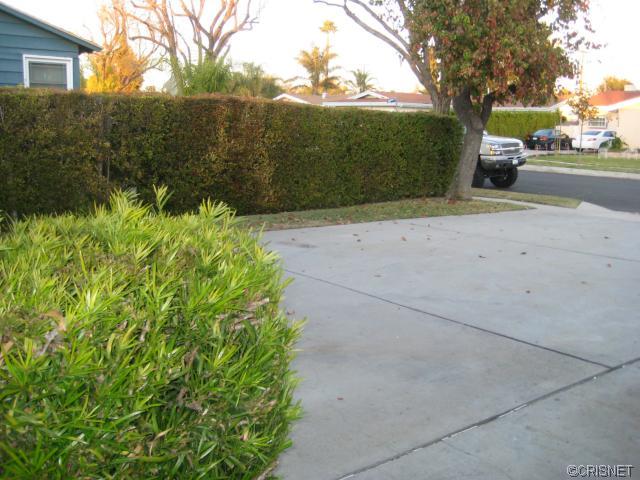 7321 Quartz Avenue, Winnetka, CA 91306