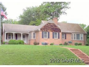1024 Westmoreland Dr, Staunton, VA 24401