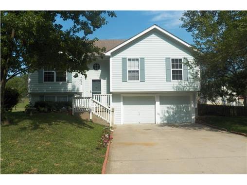 8635 Willow Lane, Desoto in Kansas City, Kansas Real Estate - Homes & Land