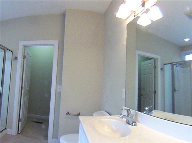 201 Lazar Ln, Southern Pines, NC 28387